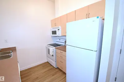 Interior photo 4 of #103 4310 33 ST