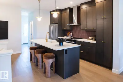 Interior photo 1 of 284 PATERSON LI SW