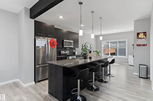 15927 13 AV SW, Edmonton - $499,900