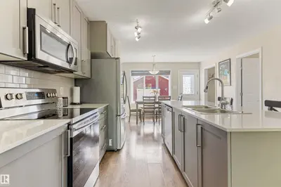 Interior photo 3 of 3711 WEIDLE CR SW