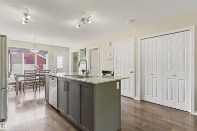 Interior photo 4 of 3711 WEIDLE CR SW