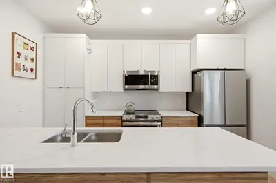Interior photo 3 of 173 Kinglet BV NW NW