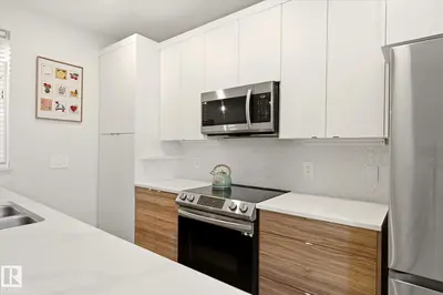 Interior photo 4 of 173 Kinglet BV NW NW