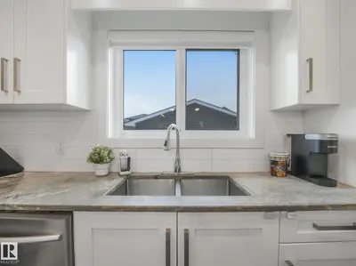 Interior photo 2 of 3807 WEIDLE CR SW