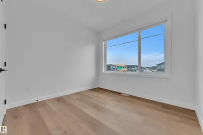 Interior photo 4 of 6408 26 ST NE