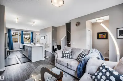 Interior photo 3 of 2565 COUGHLAN RD SW