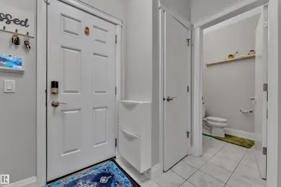 Interior photo 2 of 29 SUNLAND WY