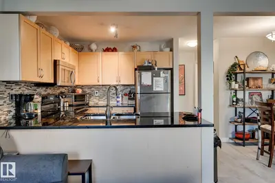 Interior photo 3 of #99 150 EDWARDS DR SW