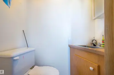 Interior photo 2 of 21 Amberly CO NW