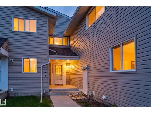 15217 54 ST NW, Edmonton - $200,000