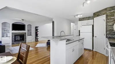Interior photo 2 of 3591 MCLEAN CR SW