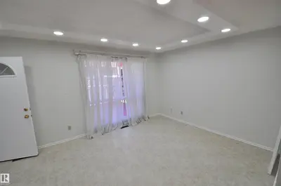 Interior photo 3 of 617 MILLBOURNE RD E NW