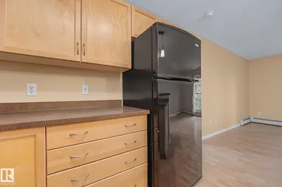 Interior photo 2 of #102 646 MCALLISTER LO SW SW