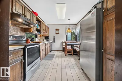 Interior photo 4 of 160005 Twp 540