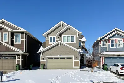 Interior photo 3 of 4343 CRABAPPLE CR SW