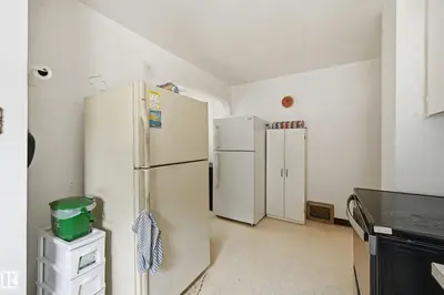 Interior photo 3 of 11325 101 ST NW