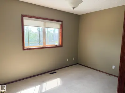 Interior photo 4 of 