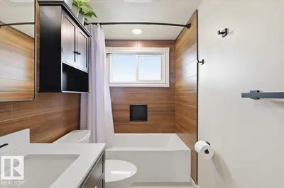 Interior photo 4 of 5103 48 AV