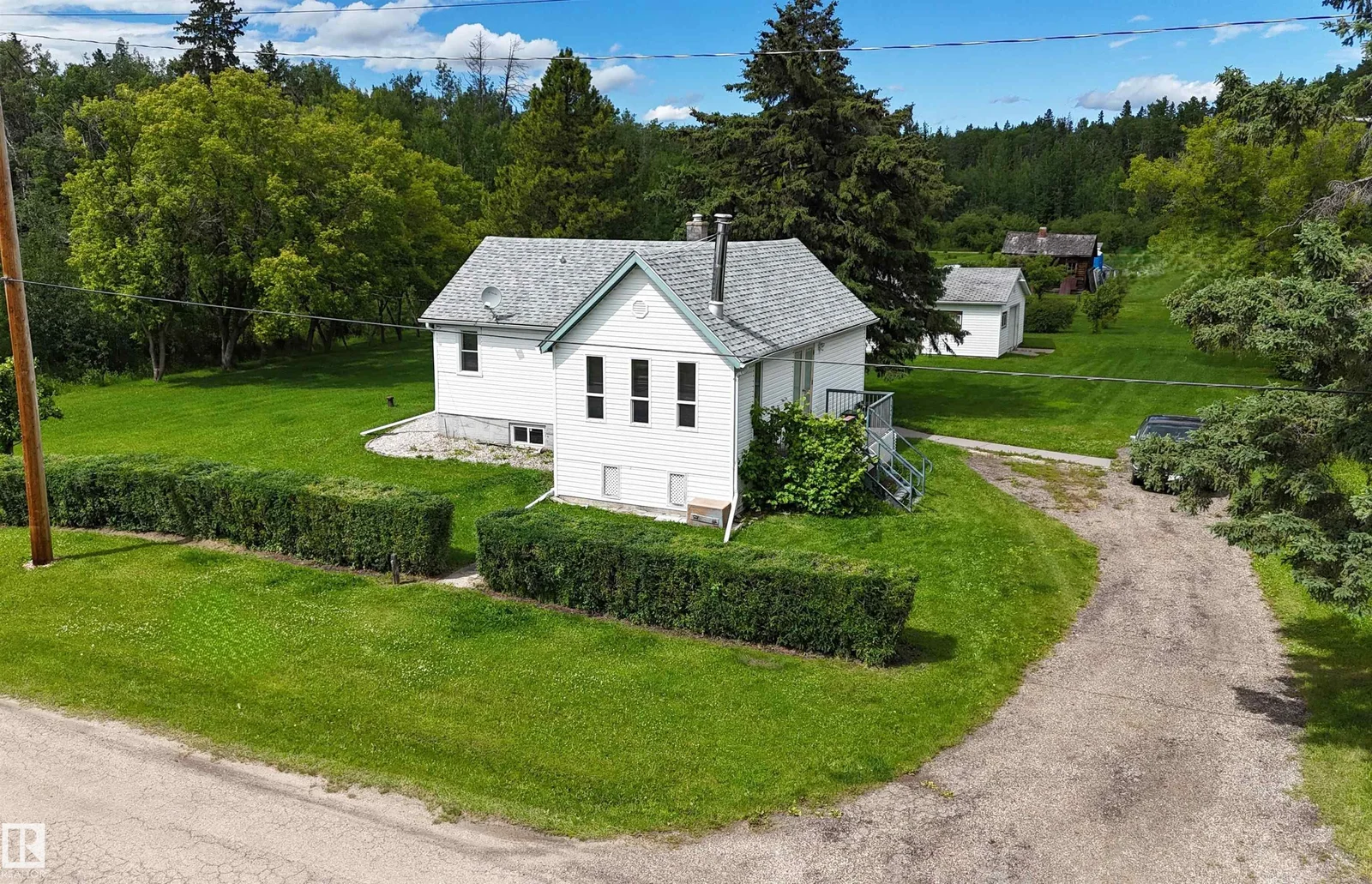 4712 54 AV, Wabamun - 5 bedroom Detached Single Family for sale