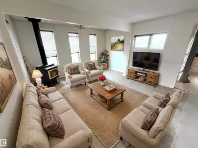 Interior photo 2 of 4712 54 AV