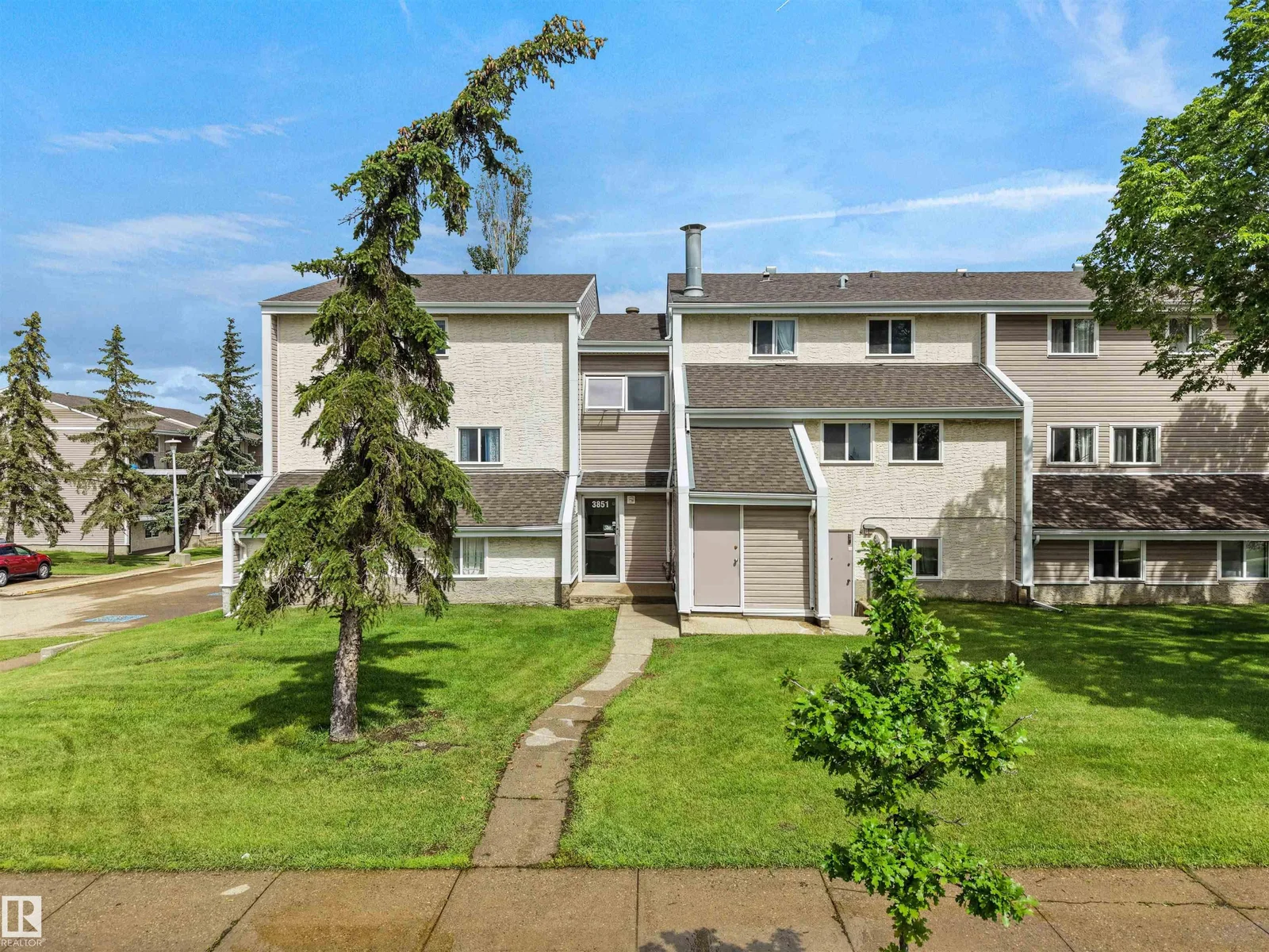 #4 3851 76 ST NW NW, Edmonton - 3 bedroom Apartment for sale