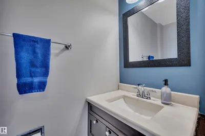 Interior photo 4 of #2 650 Grandin DR