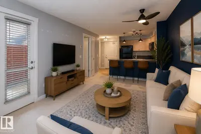 Interior photo 3 of #208 3719 WHITELAW LN NW