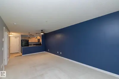 Interior photo 2 of #208 3719 WHITELAW LN NW