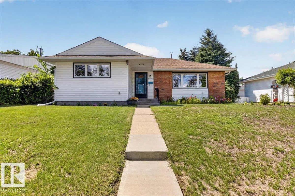 10736 48 ST NW, Edmonton - 4 bedroom Detached Single Family for sale
