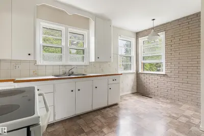 Interior photo 4 of 10215 138 ST NW