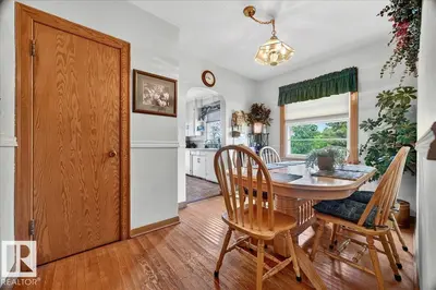 Interior photo 2 of 57414 Rge Rd 222