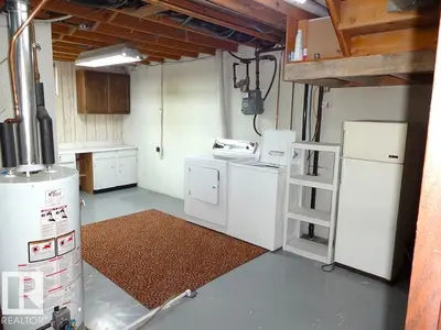 Interior photo 4 of 6 BEVERLY AV