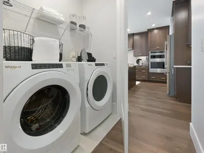 Interior photo 3 of 300 Stonehouse PL