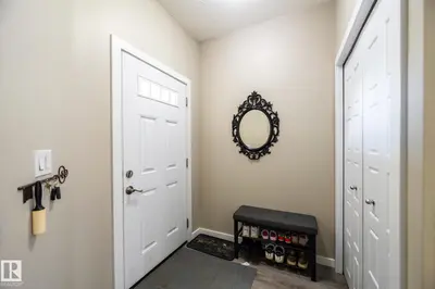 Interior photo 3 of #4 3710 ALLAN DR SW