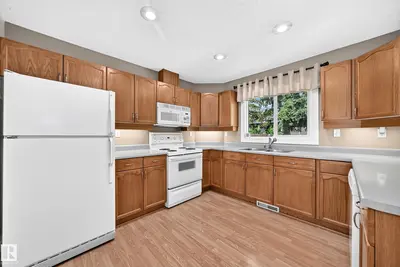 Interior photo 4 of #51 9630 176 ST NW