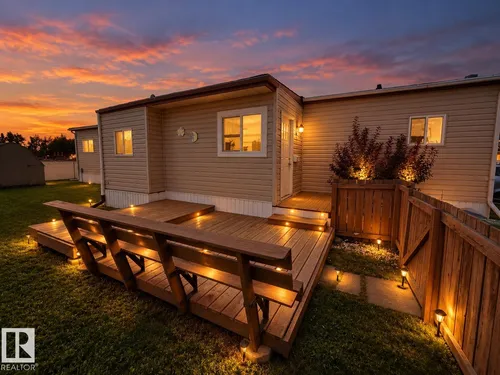 5 Calmar Mobile Home Park
