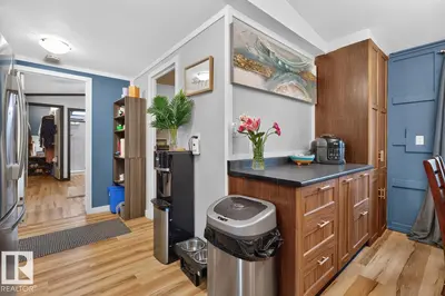 Interior photo 4 of 29 5220 44 AV
