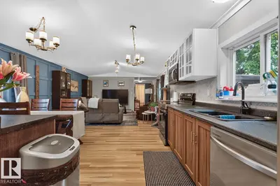Interior photo 3 of 29 5220 44 AV