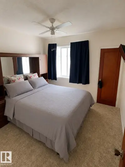 Interior photo 1 of 5215 46 ST