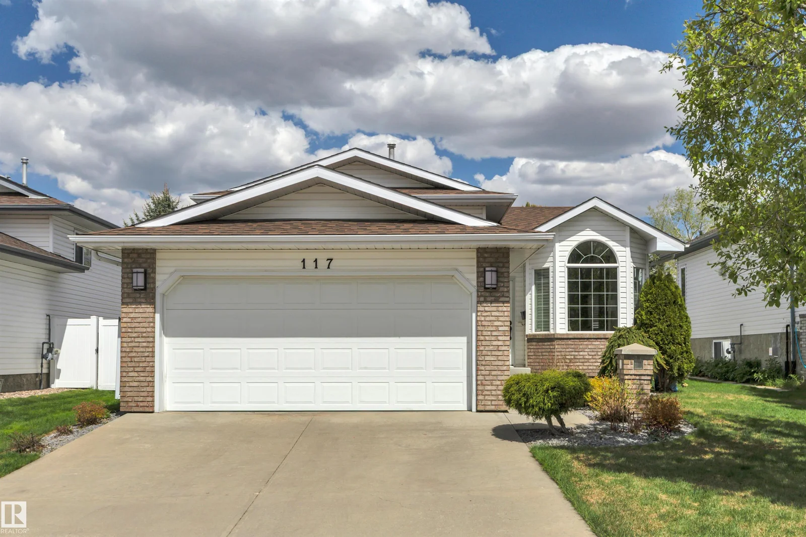 117 HOLLICK-KENYON WY NW, Edmonton - 4 bedroom Detached Single Family for sale