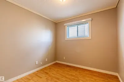 Interior photo 2 of 3 GLENFOREST CR