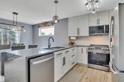 Interior photo 4 of 78 BIRCHMONT CR
