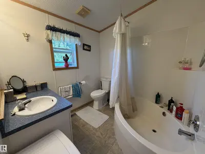Interior photo 3 of 6118 Hwy 16