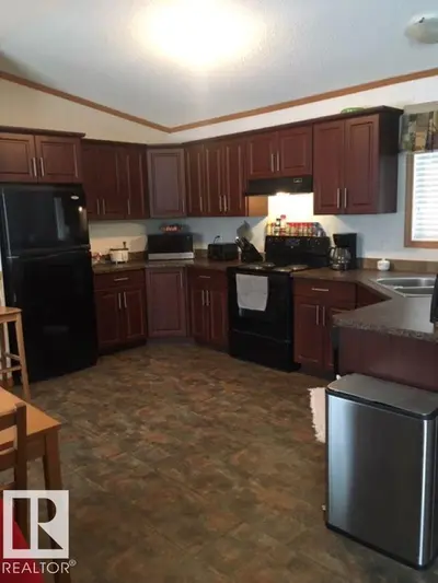 Interior photo 1 of 174 Pine LN