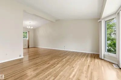 Interior photo 2 of 