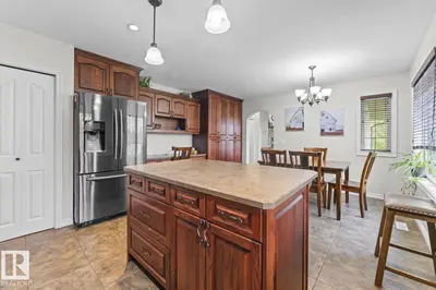 Interior photo 2 of 62031 RGE RD 455