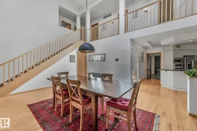 Interior photo 2 of 11822 91 AV NW