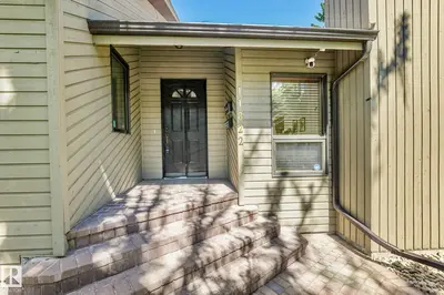 Interior photo 1 of 11822 91 AV NW