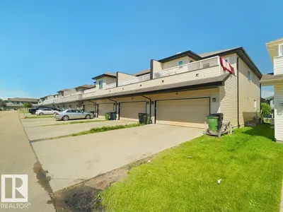 Interior photo 4 of 1419 27 AV NW