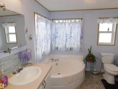 Interior photo 4 of 45 Crystal CR NW